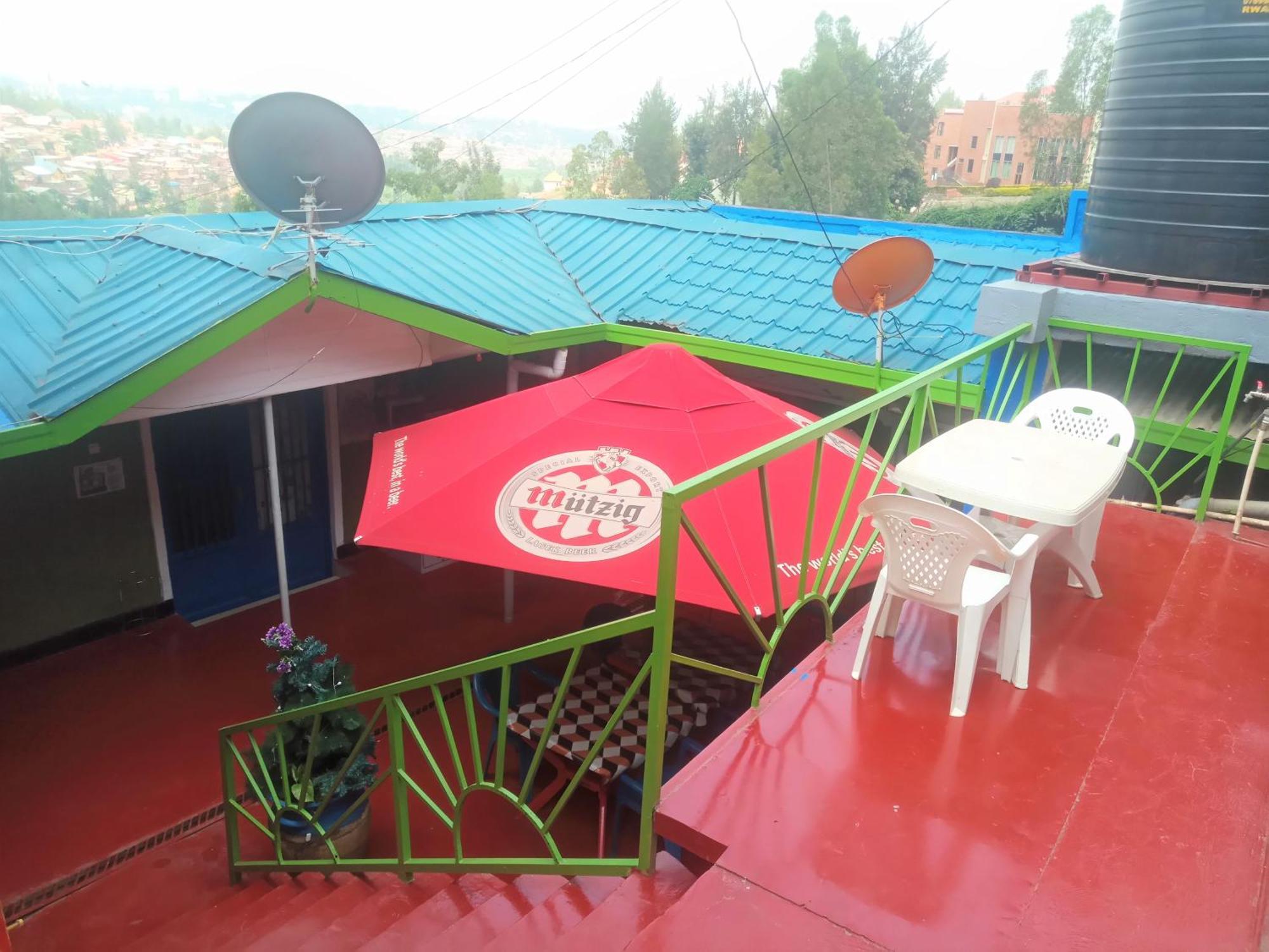 Colours Club&Spa Kigali Extérieur photo