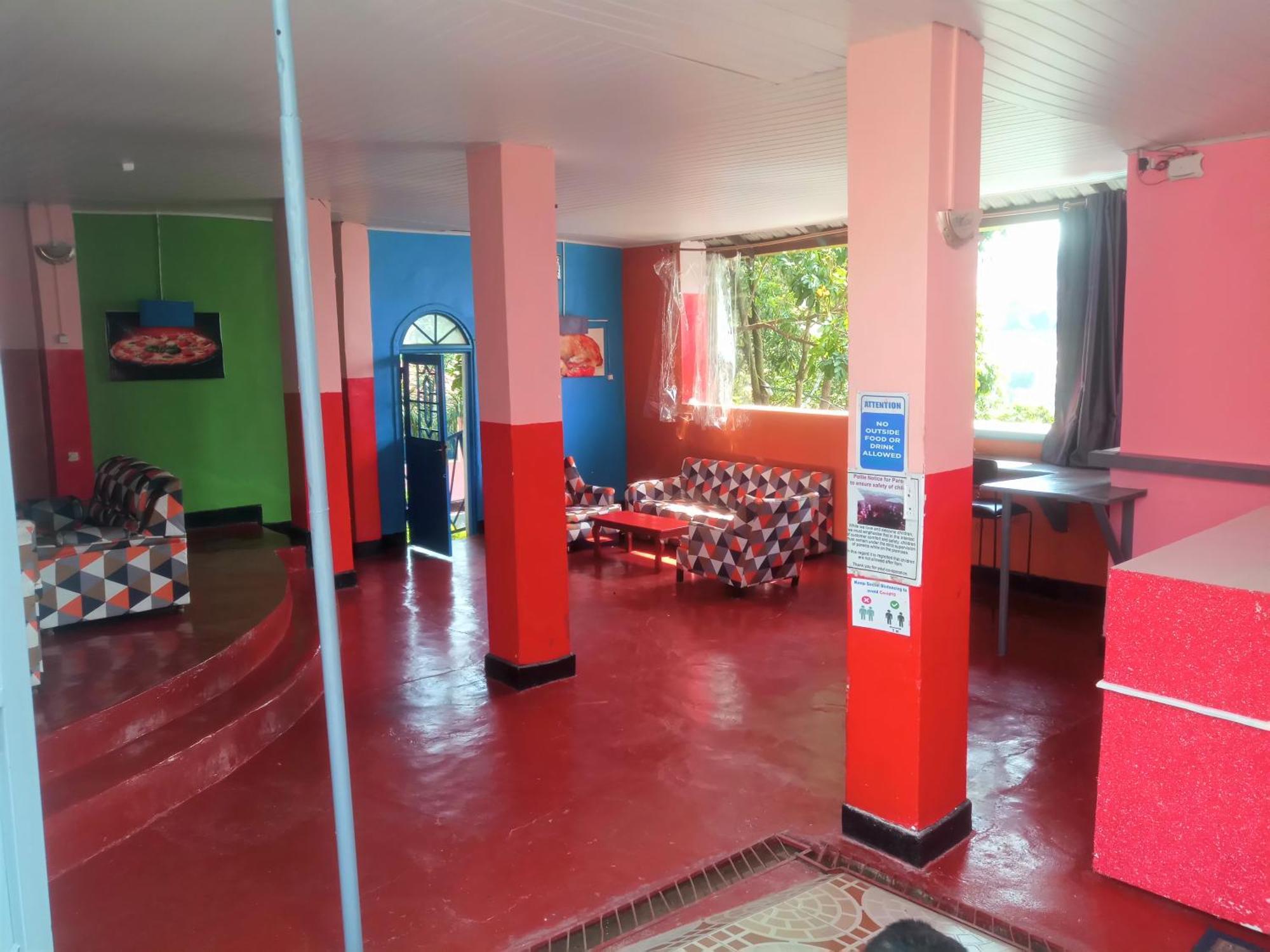 Colours Club&Spa Kigali Extérieur photo